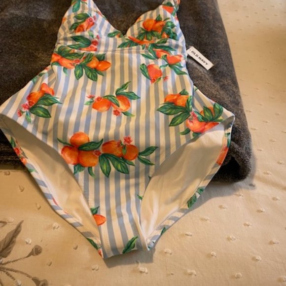 Old Navy One Piece Swimsuit - Picture 1 of 3